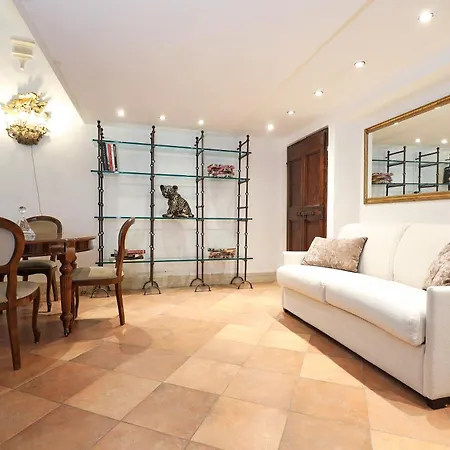 Beatrix In Trastevere Apartment