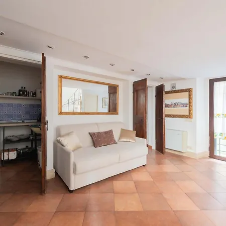 Apartment Beatrix In Trastevere By Nosdom *