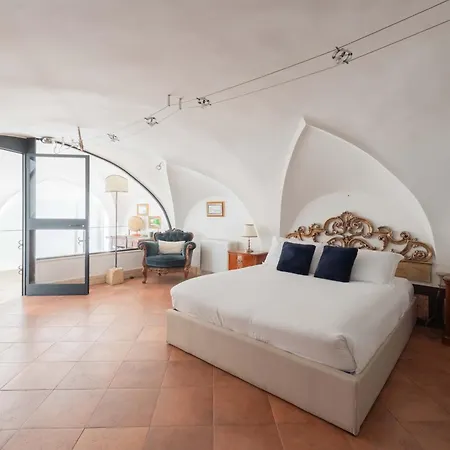 Apartment Beatrix In Trastevere By Nosdom
